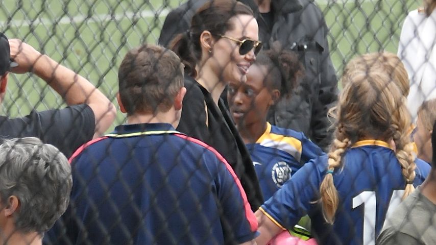 Angelina Jolie, Shiloh Jolie-Pitt und Zahara Marley Jolie-Pitt