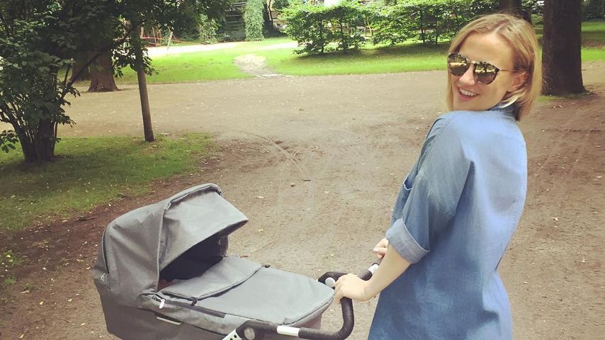 Ania Niedieck mit Kinderwagen