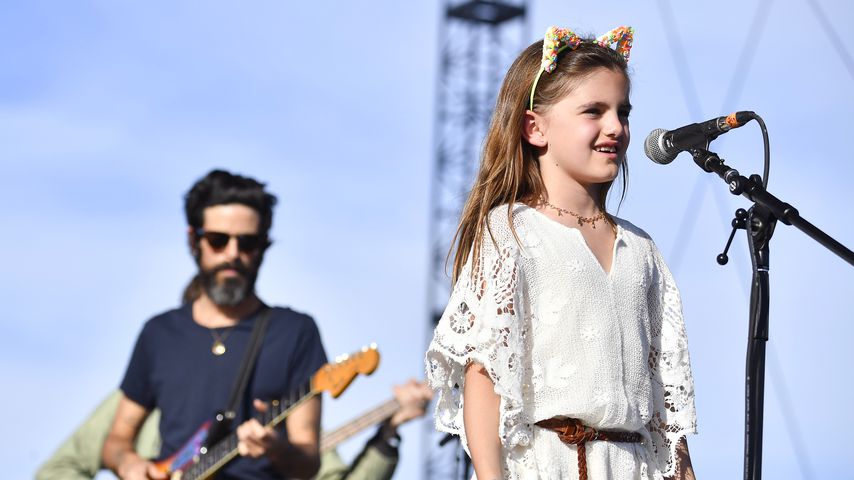 Sie singt! Alessandra Ambrosios Tochter auf Coachella-Bühne