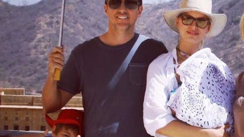 Archie Drury, Karolina Kurkova und ihre Söhne Tobin und Noah