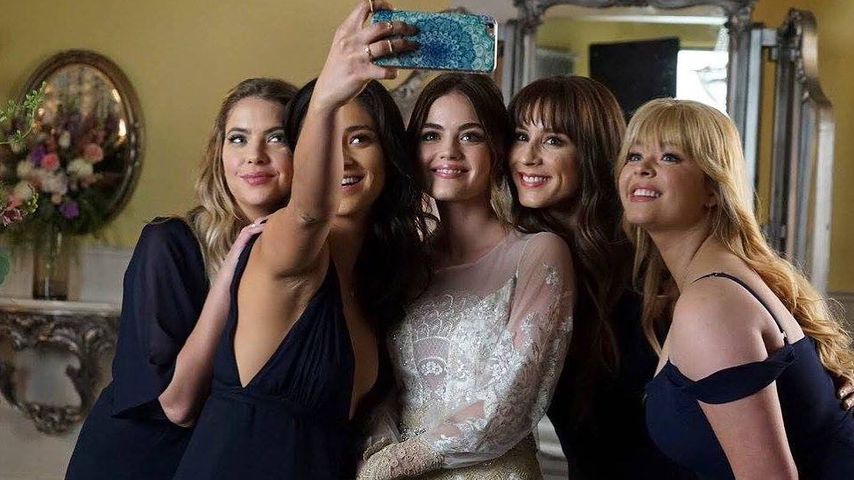 Ashley Benson, Shay Mitchell, Lucy Hale, Troian Bellisario und Sasha Pieterse