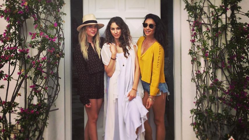 Ashley Benson, Troian Bellisario und Shay Mitchell in Capri 2016