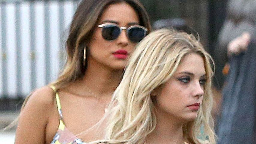 Shay Mitchell und Ashley Benson