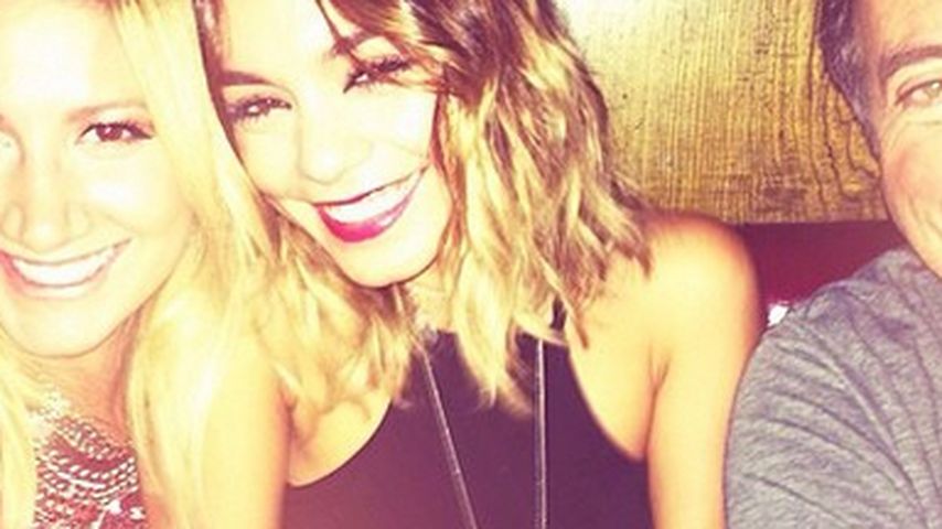 Ashley Tisdale, Vanessa Hudgens und der "High School Musical"-Regisseur Kenny Ortega