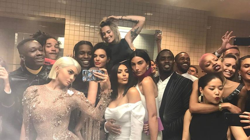 Kylie Jenner, A$AP Rocky, Kendall Jenner, Paris Jackson, Kim Kardashian & Co. bei der Met Gala