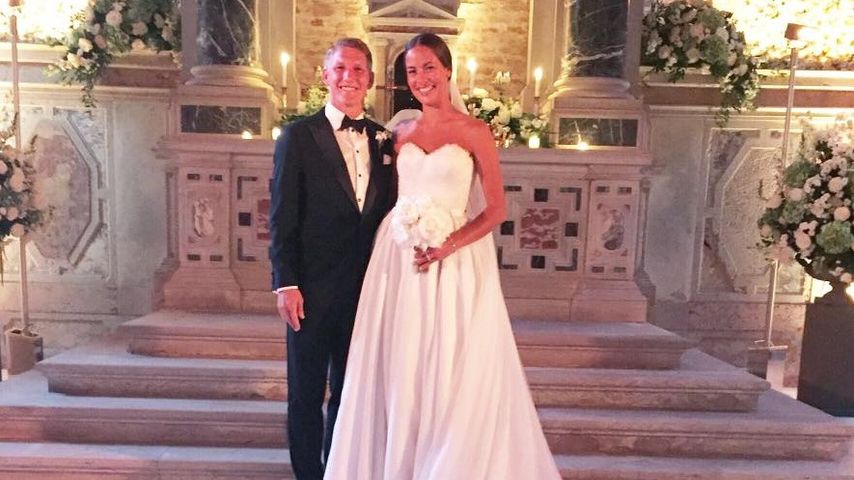 Bastian Schweinsteiger und Ana Ivanovic kurz nach ihrer kirchlichen Trauung