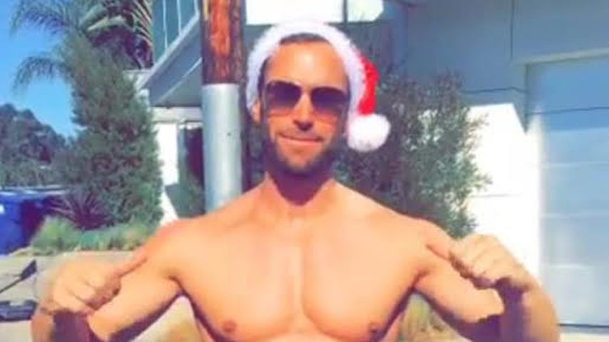 Bastian Yotta im Weihnachtsoutfit