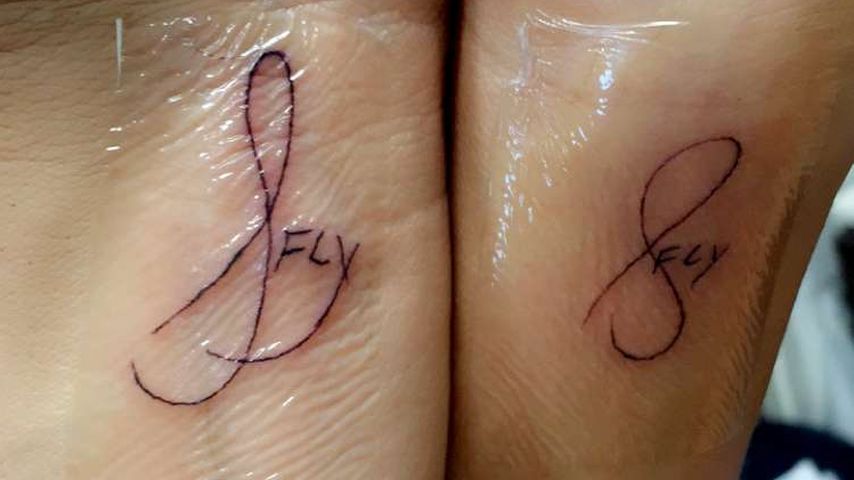 Batian Yotta und Sandra Luesse zeigen ihre Liebes-Tattoos