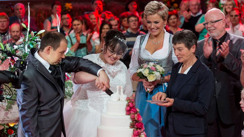 Bauer Sucht Frau Martin Und Jenny Schwanger Bauer Sucht Frau Martin Und Jenny Schwanger