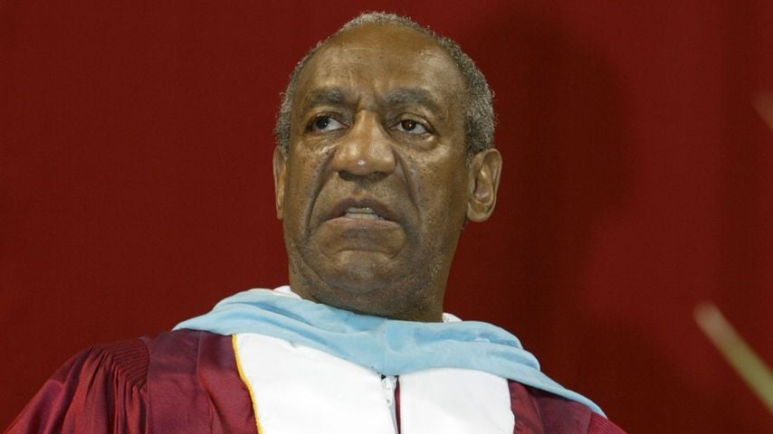 Bill Cosby spricht zur Abschlussklasse 2003 der Temple Universität