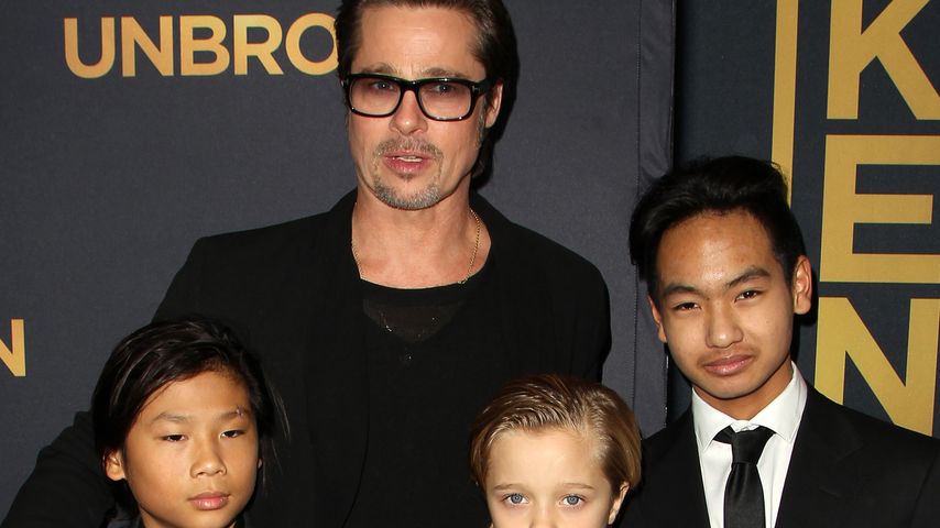 Brad Pitt mit seinen Kindern Shiloh, Pax Thien und Maddox
