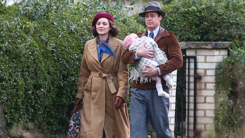 Marion Cotillard und Brad Pitt während der Dreharbeiten zum Film "Allied" in London