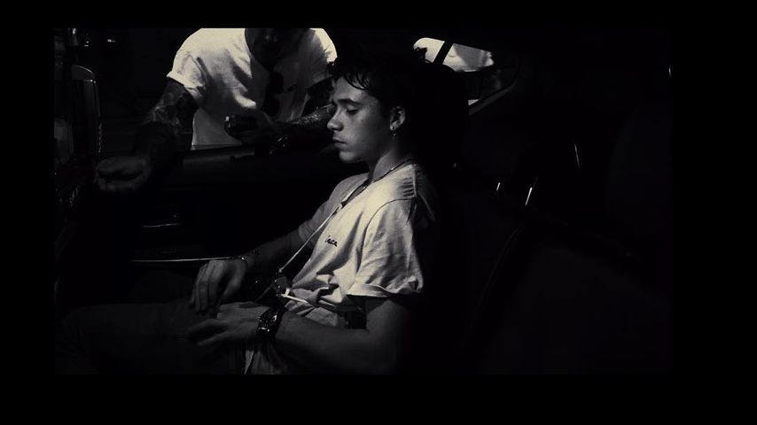 Brooklyn Beckham im Auto