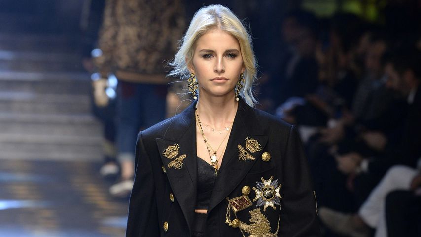 Caro Dauer bei einer Dolce & Gabbana Show in Mailand