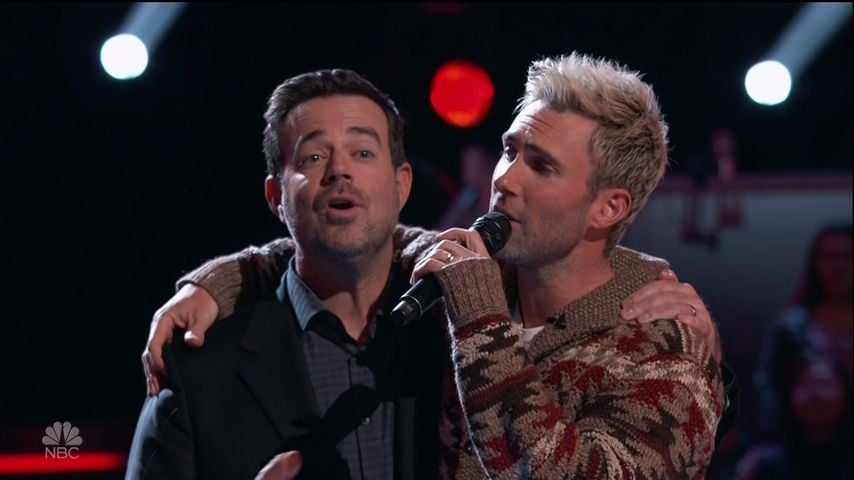 Carson Daly und Adam Levine in der 12. Staffel von "The Voice"