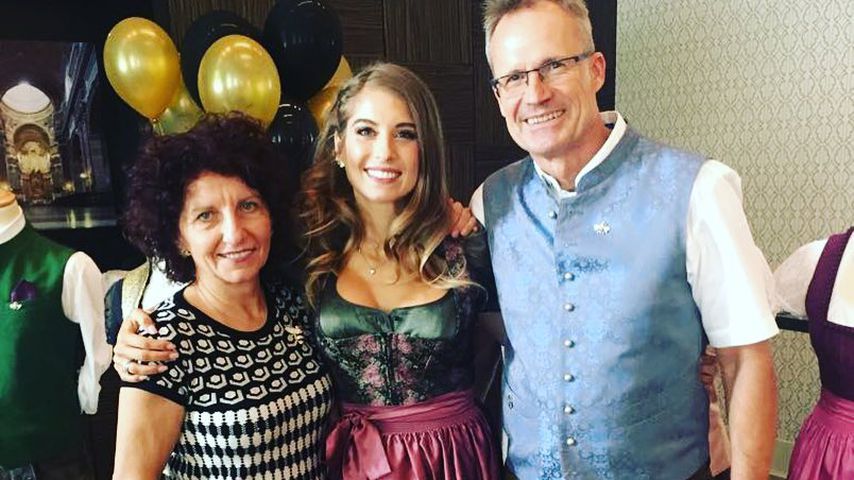 Cathy Hummels mit ihrem Eltern