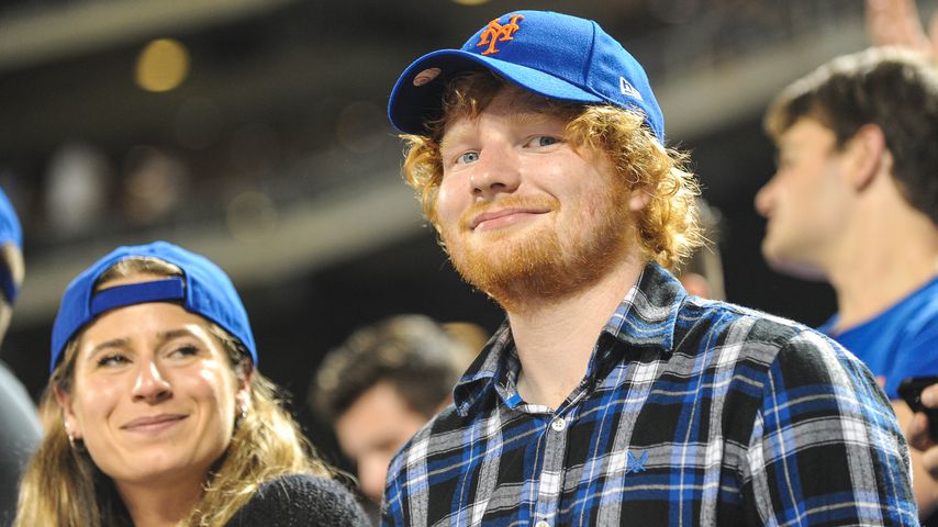Cherry Seaborn und Ed Sheeran bei einem Baseballspiel in New York