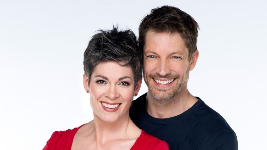 Cheryl Shepard als Sydney Flickenschild und Mickey Hardt als Mathis Segert