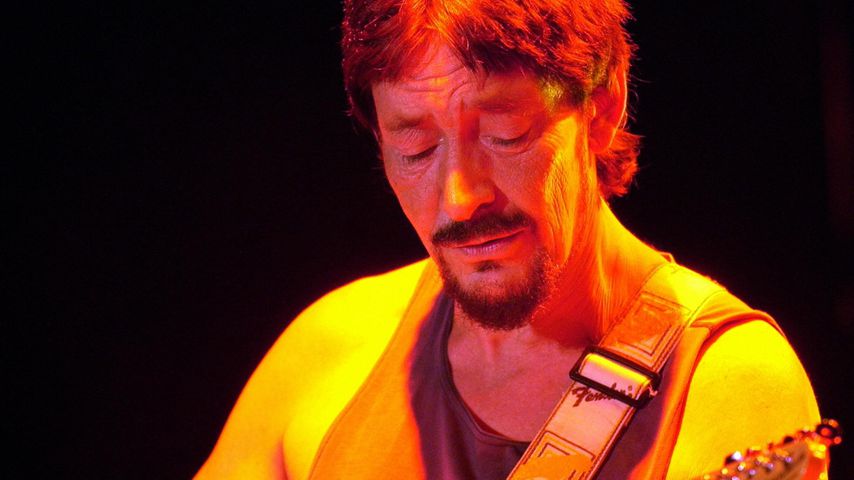 Chris Rea bei einem Konzert in Paris