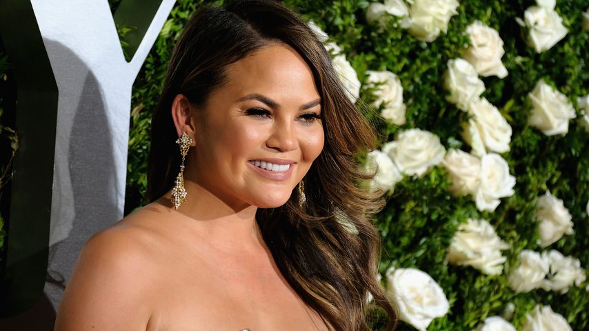 Chrissy Teigen bei den "Tony Awards"