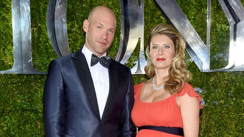 Nadia Bowers und Corey Stoll