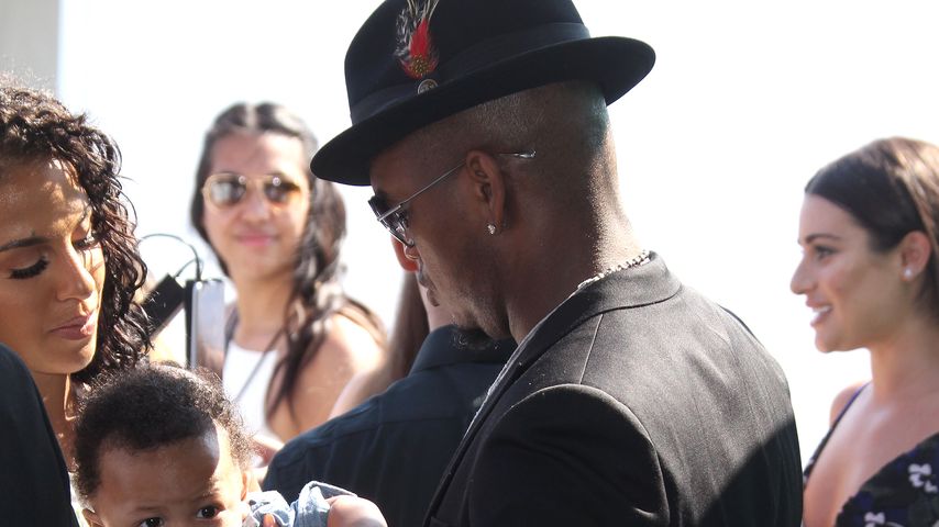 Crystal Renay und Ne-Yo mit Söhnchen Shaffer Chimere bei den Teen Choice Awards 2016