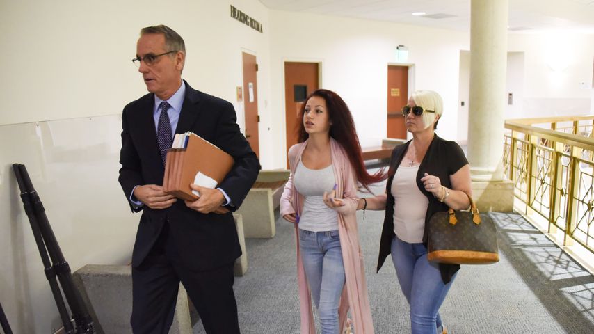 Danielle Bregoli in Begleitung ihrer Mutter und ihres Anwalts