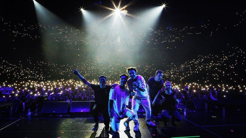 Die Lochis bei ihrem Bühnenauftritt bei den "Video Days" in Köln 2016