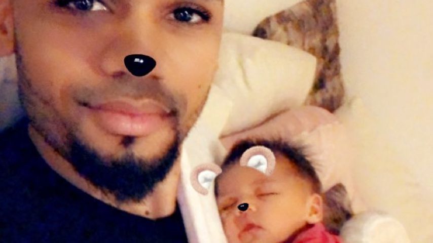 Dominic Harrison und sein Baby Mia Rose