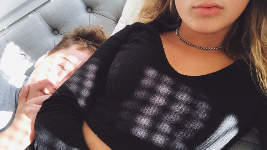 Emma Schweiger mit einem Unbekannten