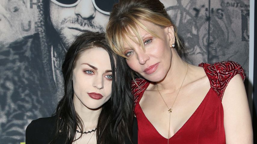 Frances Bean Cobain und ihre Mutter Courtney Love