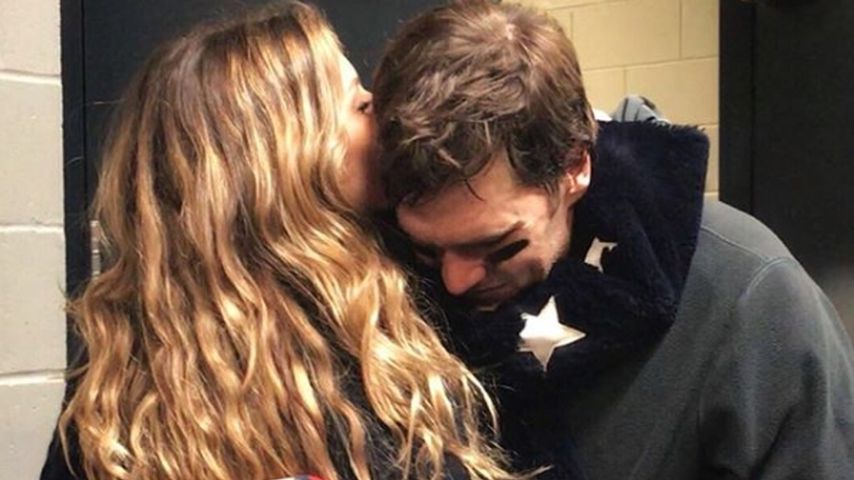 Gisele Bündchen umarmt Tom Brady nach dem 52. Super Bowl