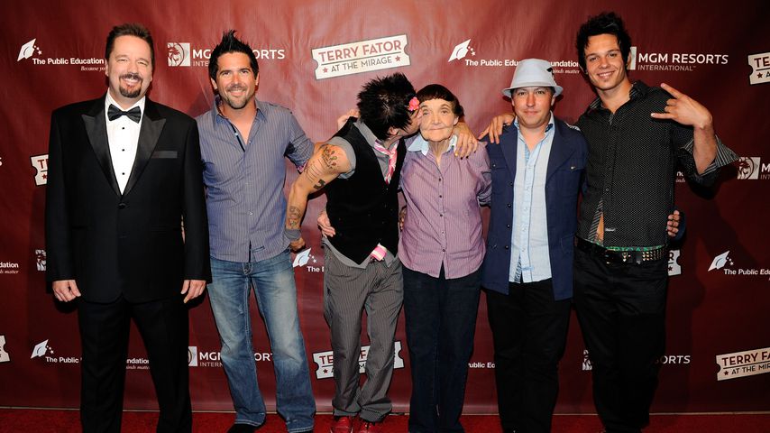 Grandma Lee bei "Terry Fator: Ventriloquism in Concert"