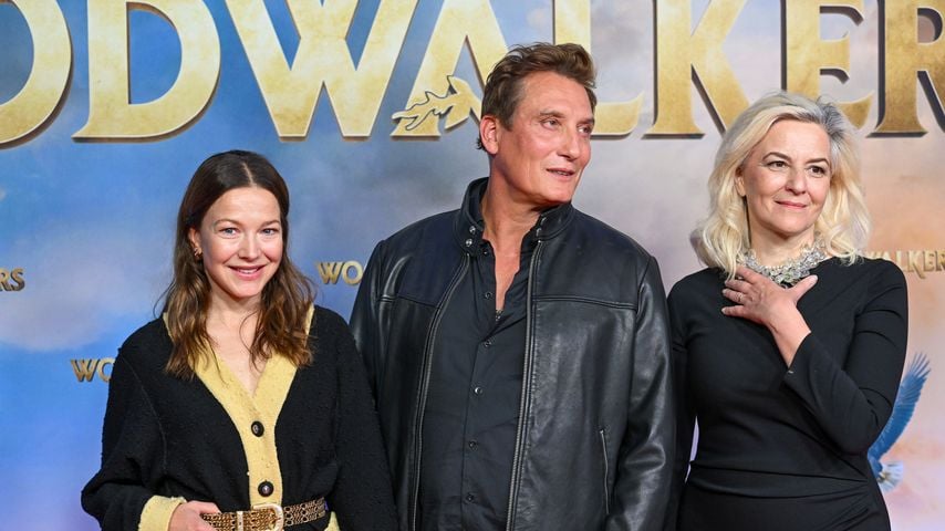 Hannah Herzsprung, Oliver Masucci und Martina Gedeck bei der "Woodwalkers"-Premiere