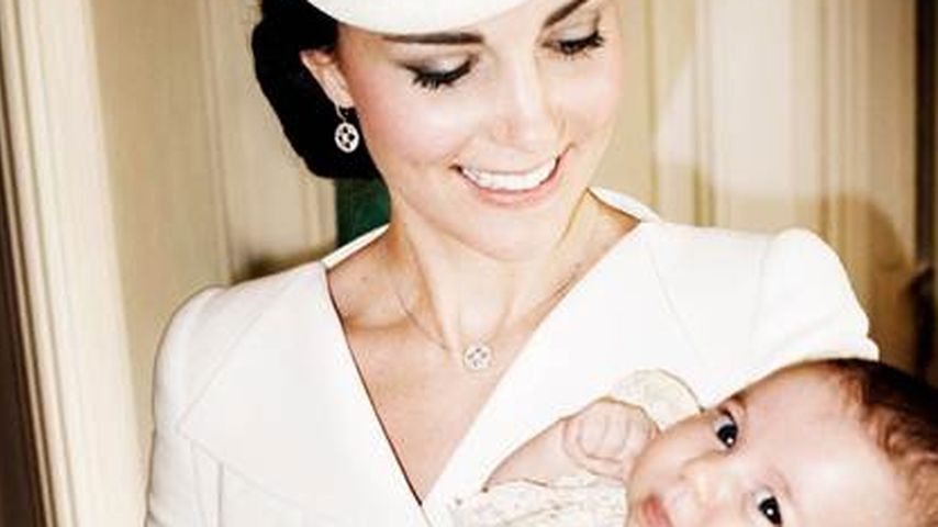 Herzogin Kate mit ihrer Tochter Charlotte bei deren Taufe