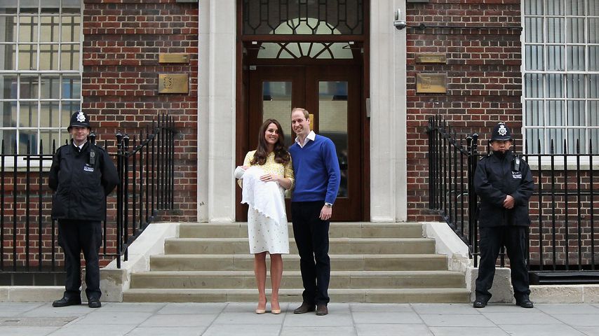 Herzogin Kate und Prinz William mit Prinzessin Charlotte