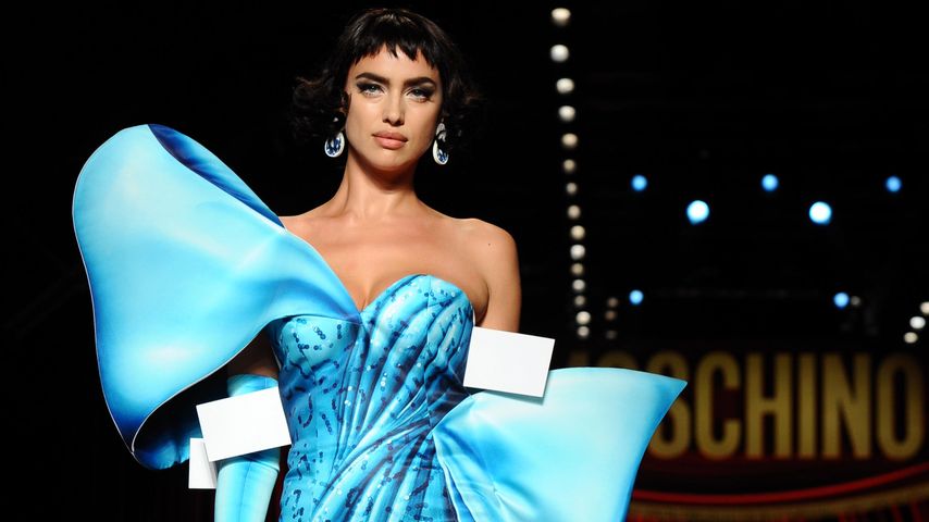 Irina Shayk auf der Moschino Modenschau