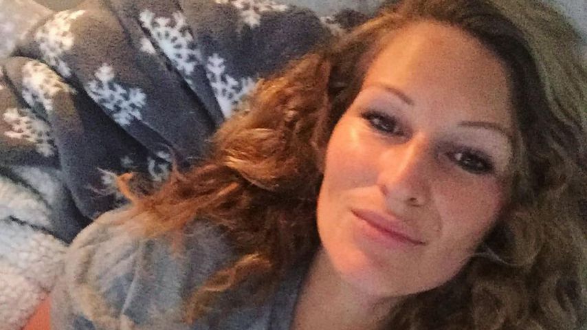Neu-Mama Janni Hönscheid zeigt sich öffentlich beim Stillen!