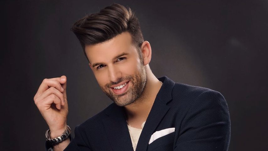 Jay Khan, Sänger