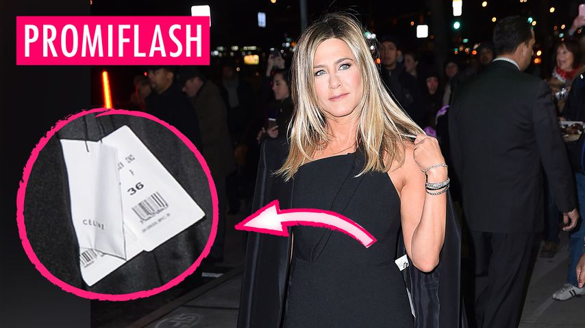 Ups! Jennifer Aniston vergisst das Preisschild am Mantel