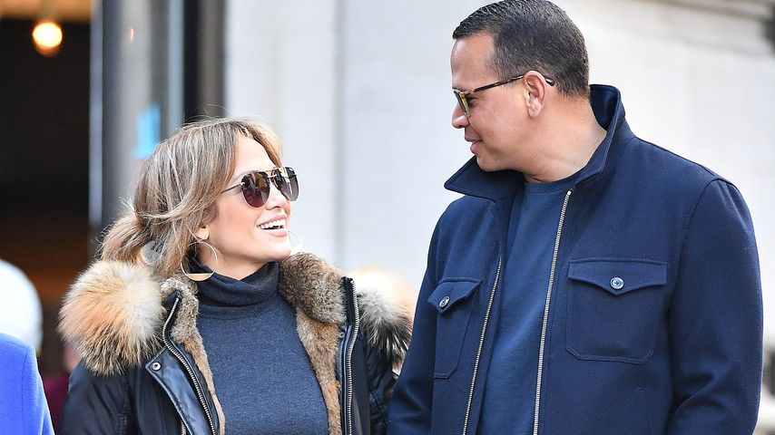 JLo & Alex: Verliebter Spaziergang in New York – mit Mama!
