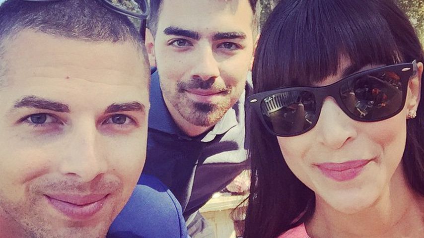 Jesse Giddings, Joe Jonas und Hannah Simone