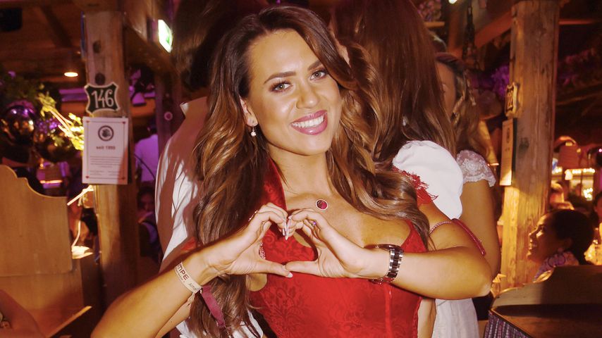 Mit ihrem Dirndl: Jessica Paszka setzt Liebes-Statement!