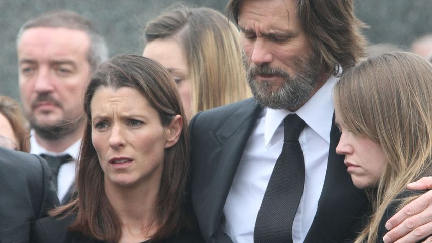Jim Carrey auf der Beerdigung von Cathriona White