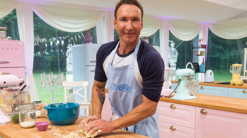 Jochen Bendel bei "Das große Backen – Promispezial" auf Sat.1