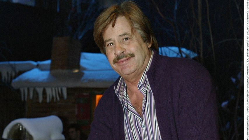 Moderator Jörg Draeger im Studio in München