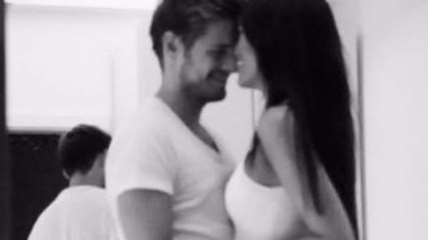 So verliebt: Jörn Schlönvoigt tanzt sexy mit seiner Hanna!