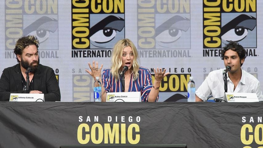 Johnny Galecki, Kaley Cuoco und Kunal Nayyar bei der Comic-Con 2017 in San Diego