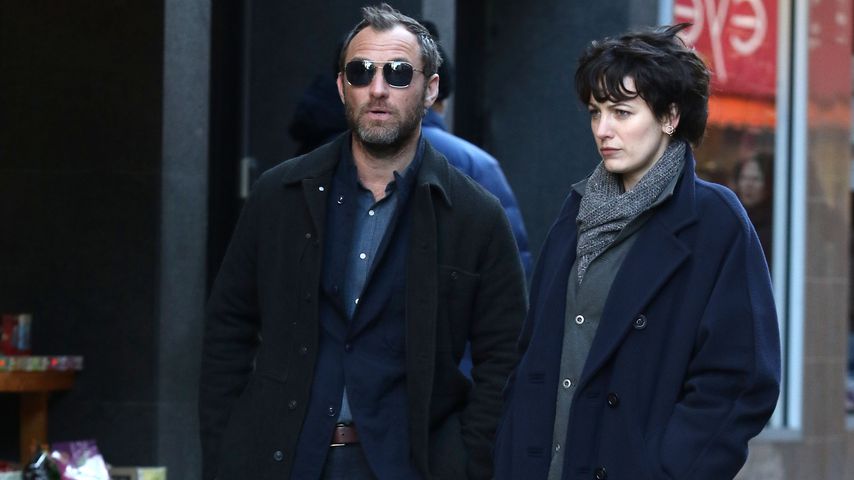 Jude Law und Blake Lively während der Dreharbeiten zu "The Rhythm Section"