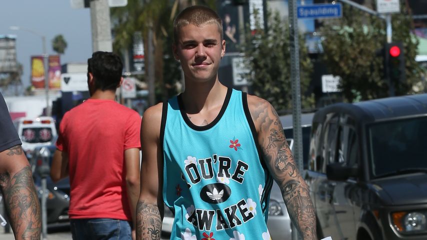 Justin Bieber beim Shopping in der Melrose Avenue, Los Angeles